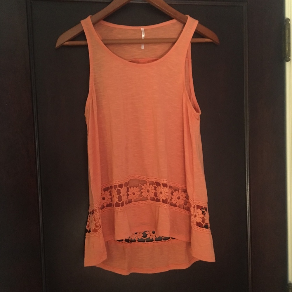 ✨CORAL SUMMER TOP✨